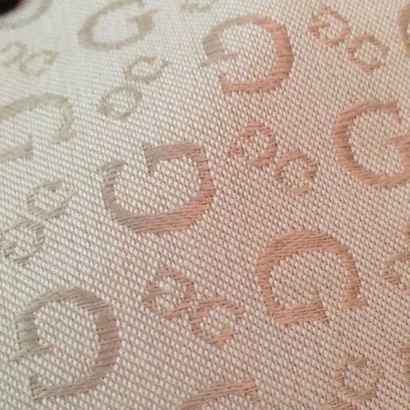 GUESS Shoulder Bag with Faux Croco Trim - Picture 5 of 17